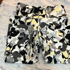 Capri workout leggings